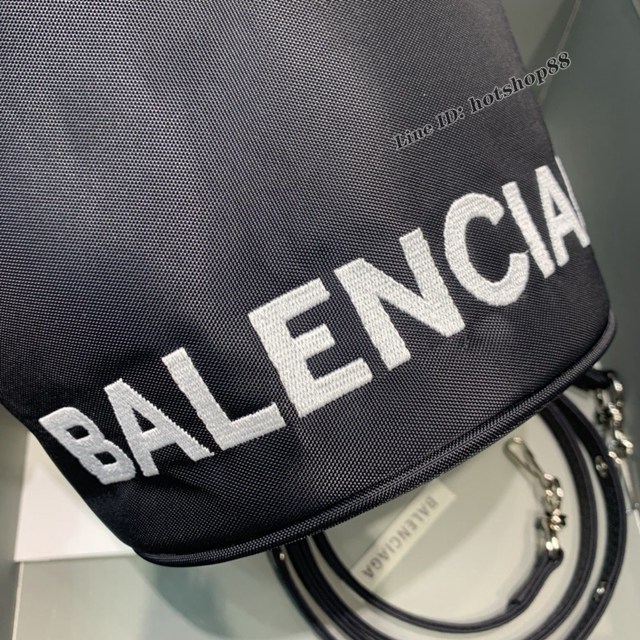 Balenciaga專櫃爆款Balen超輕水桶包 巴黎世家黑色帆布手提包 fyj1504